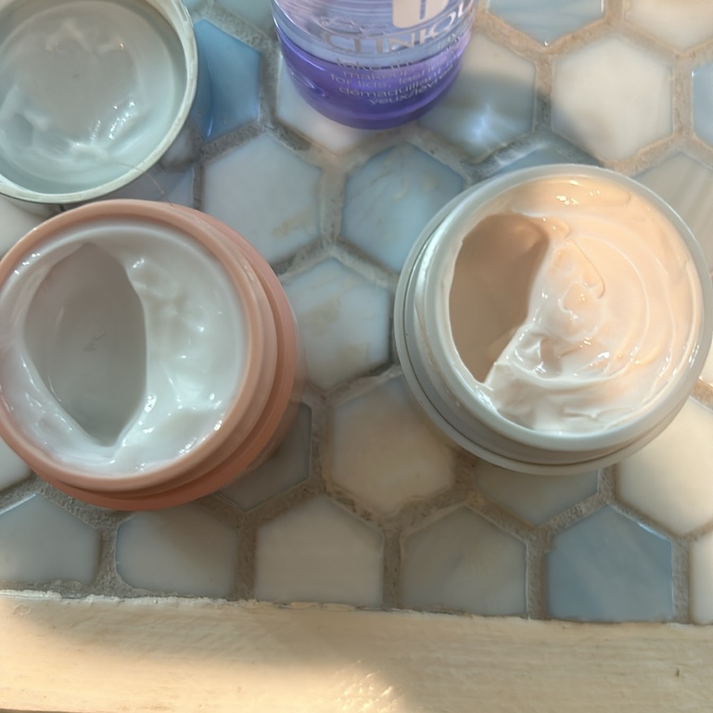 Clinique bundle - Picture 2 of 2